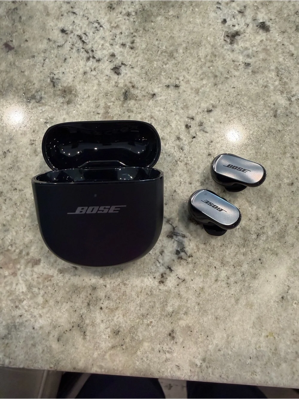 Bose QuietComfort Noise Cancellation Bluetooth Earbuds - Picture 3 of 5
